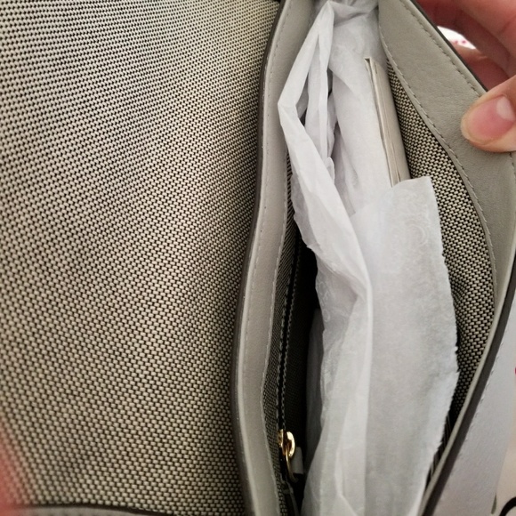 VINCE CAMUTE gorgeous crossbody purse - Picture 3 of 6